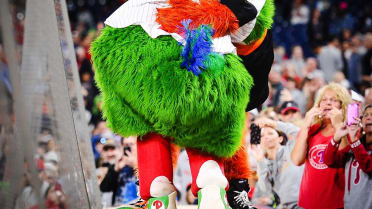 New Philadelphia Stars mascot resembles the Phillie Phanatic and