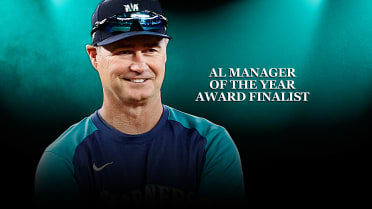That's our skipper! Scott Servais is a finalist for BBWAA A.L. Manager of  the Year Award. 👏 #SeaUsRise