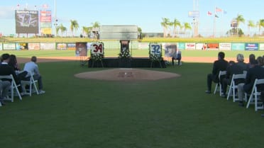 Family, friends and fans pay tribute to Halladay in emotional