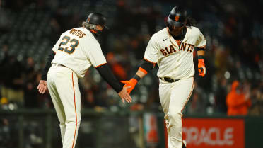 Brandon Crawford leads SF Giants to 7-5 win over Yankees - Sports  Illustrated San Francisco Giants News, Analysis and More