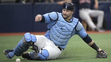 Rays re-commit to catcher Mike Zunino