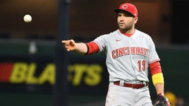 Reds Agree To Extend Joey Votto - MLB Trade Rumors