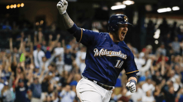 Yasmani Grandal's deal with Brewers satisfied quest for higher salary