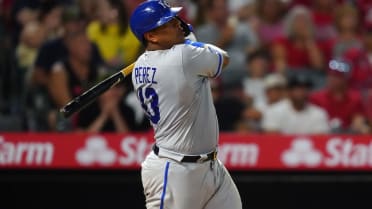 Royals Salvador Perez passes 1-year anniversary of surgery