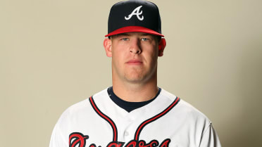 What's wrong with A.J. Minter? : r/Braves