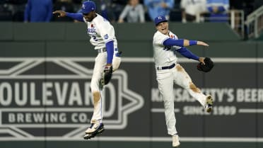 Andrew Benintendi Kansas City Royals 2021 Gold Glove Bobblehead Officially Licensed by MLB