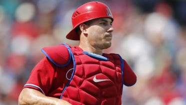 Phillies' J.T. Realmuto to undergo season-ending knee surgery