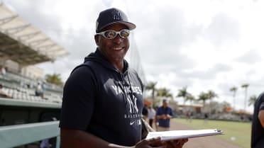 New York Yankees welcome back former player Hensley Meulens, 54, as  assistant hitting coach - ABC7 New York