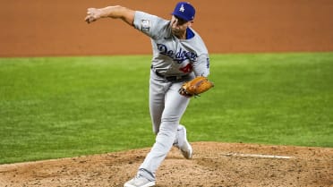 Dodgers continue to build bullpen, re-sign Blake Treinen to a two
