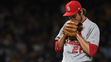 Andrew Miller (ALCS MVP) Game-Worn Jersey ALCS Game 5 at Toronto