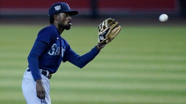 Cincinnati Reds shortstop Dee Strange-Gordon has a big week