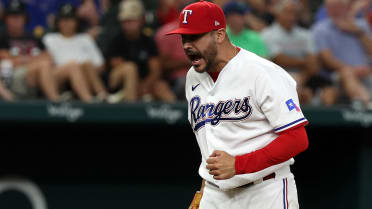 Martin Pérez Shines in Queens as Rangers beat Mets 7-3 – Latino Sports