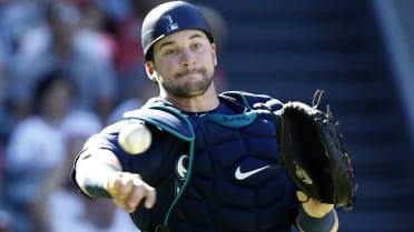 Rays re-commit to catcher Mike Zunino