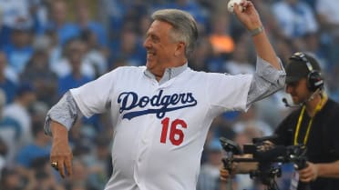 Dodgers Video: Rick Monday Throws Out First Pitch On 40th