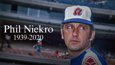 Phil Niekro had an INSANE knuckleball! 