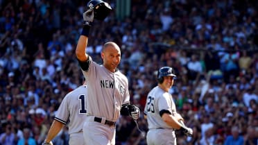 Jeter exits final All-Star Game to a standing ovation in 2014 