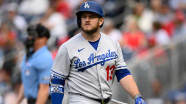 Dodgers' Max Muncy says injured elbow 'still really painful' – Orange  County Register