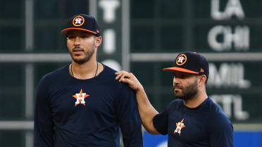 How Carlos Correa, Jose Altuve guided Jeremy Peña's Astros
