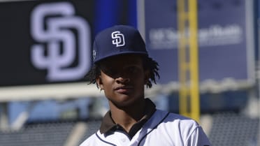 The Padres' top prospect CJ Abrams made an ABSURD barehanded play yesterday  🤯