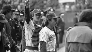 Awestruck Ted Simmons marvels at the Baseball Hall of Fame