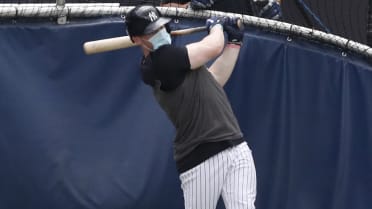 X 上的Rodger Sherman：「LOVE Clint Frazier's pinstripe mask https