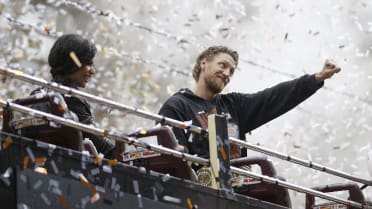 Hunter Pence and wife had a blast at Giants' 'Game of Thrones' Night