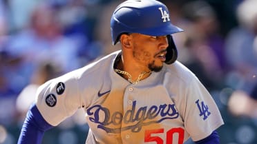 Dodgers vs. Giants update: Mookie Betts scratched (shoulder) - Los Angeles  Times