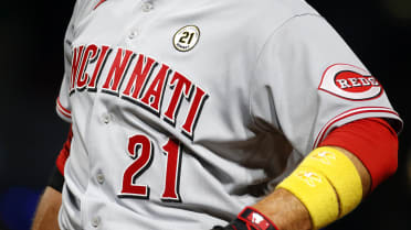 Reds' Michael Lorenzen changed his number to 21 to honor Roberto Clemente