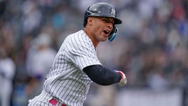 Gleyber Torres teaches MLB pitchers what to do during shift