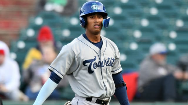 Cristian Gonzalez drives in nine for Tourists