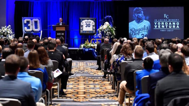 Royals' Yordano Ventura Dies In Car Accident — College Baseball
