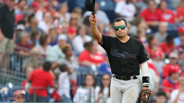 Martín Prado homers, receives ovation