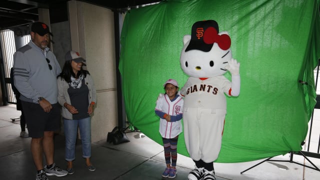 32 Hello kitty SF Giants ideas  sf giants, giants, giants baseball