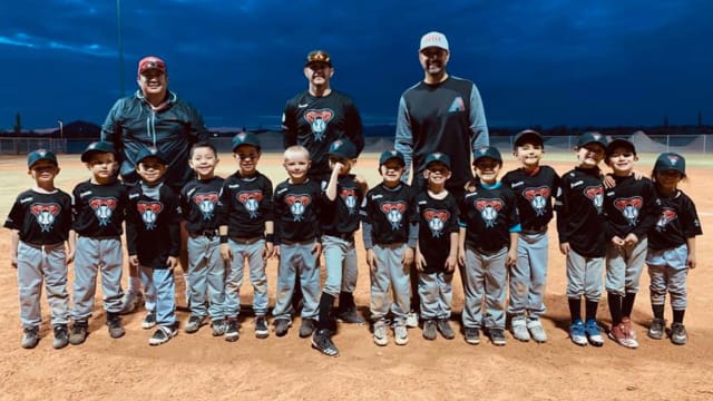 Arizona Diamondbacks players partake in Ahwatukee Little League game