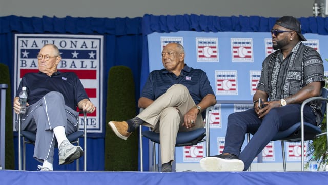 WATCH: Brandy Halladay Delivers Emotional Speech For Roy Halladay's  Baseball Hall Of Fame Induction - CBS Philadelphia