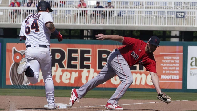 Travis Shaw eyeing Red Sox Opening Day roster spot