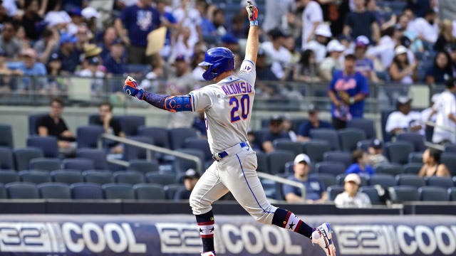 Mets' Jose Peraza thriving in bigger role amid injury turmoil 