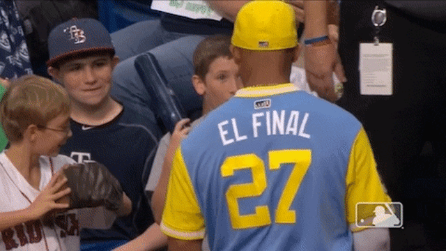 Gomez hugs fan