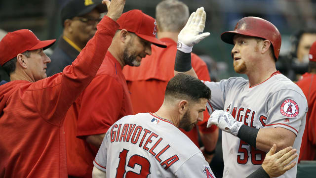 Angels' challenge overturns game-ending call