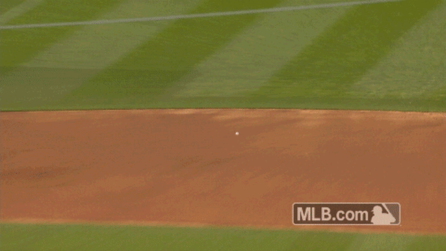 Lindor backhanded play