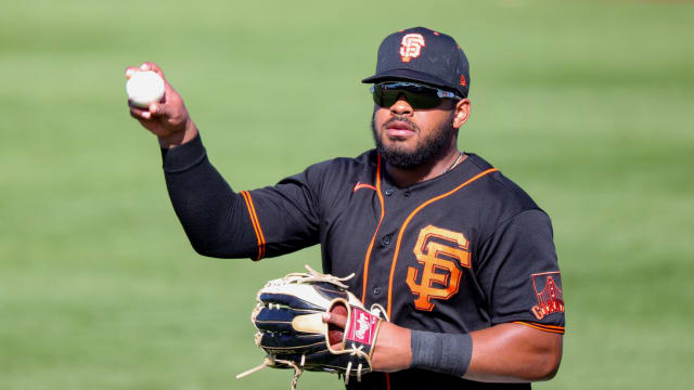 Gigantes de San Francisco Mexico City 2023 Team-Issued (#12 Heliot Ramos)  Jersey! : r/baseballunis