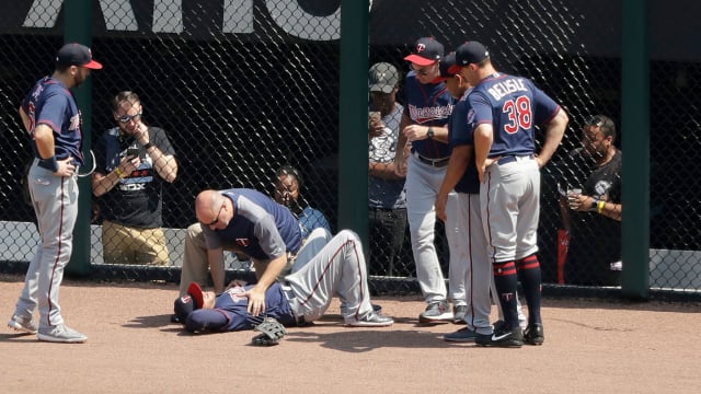 Jose Altuve couldn't resist the appeal of Taylor Motter's long blond locks  and just had to get a feel