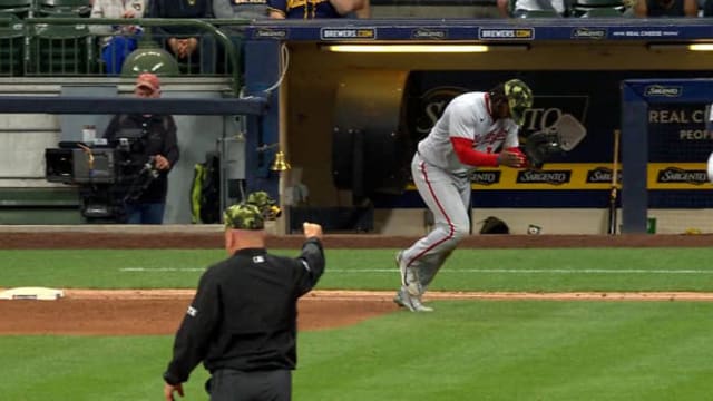 Phillies' Maikel Franco knocks off helmet with his own bat flip; Video -  Sports Illustrated