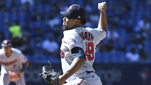 Kepler, 3 pitchers put on restricted list as Twins head to Toronto