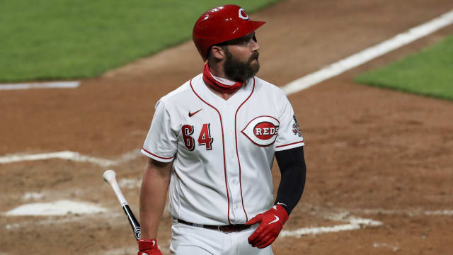 Reds remove four players from 40-man roster