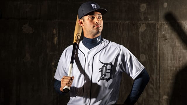 Tigers call up top prospect Riley Greene