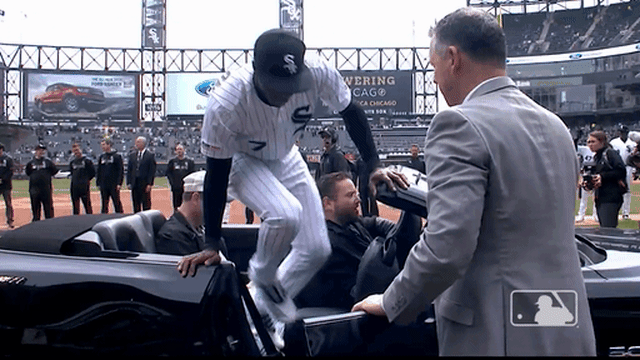 20190405_cws_anderson_waving