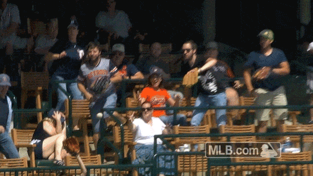 A Tigers fan had a great reaction to his catch