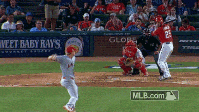 Lucroy gets bat stuck