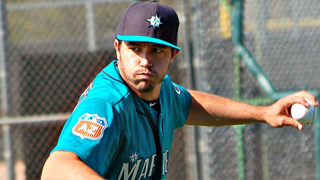Mariners reassign ex-No. 1 pick Danny Hultzen